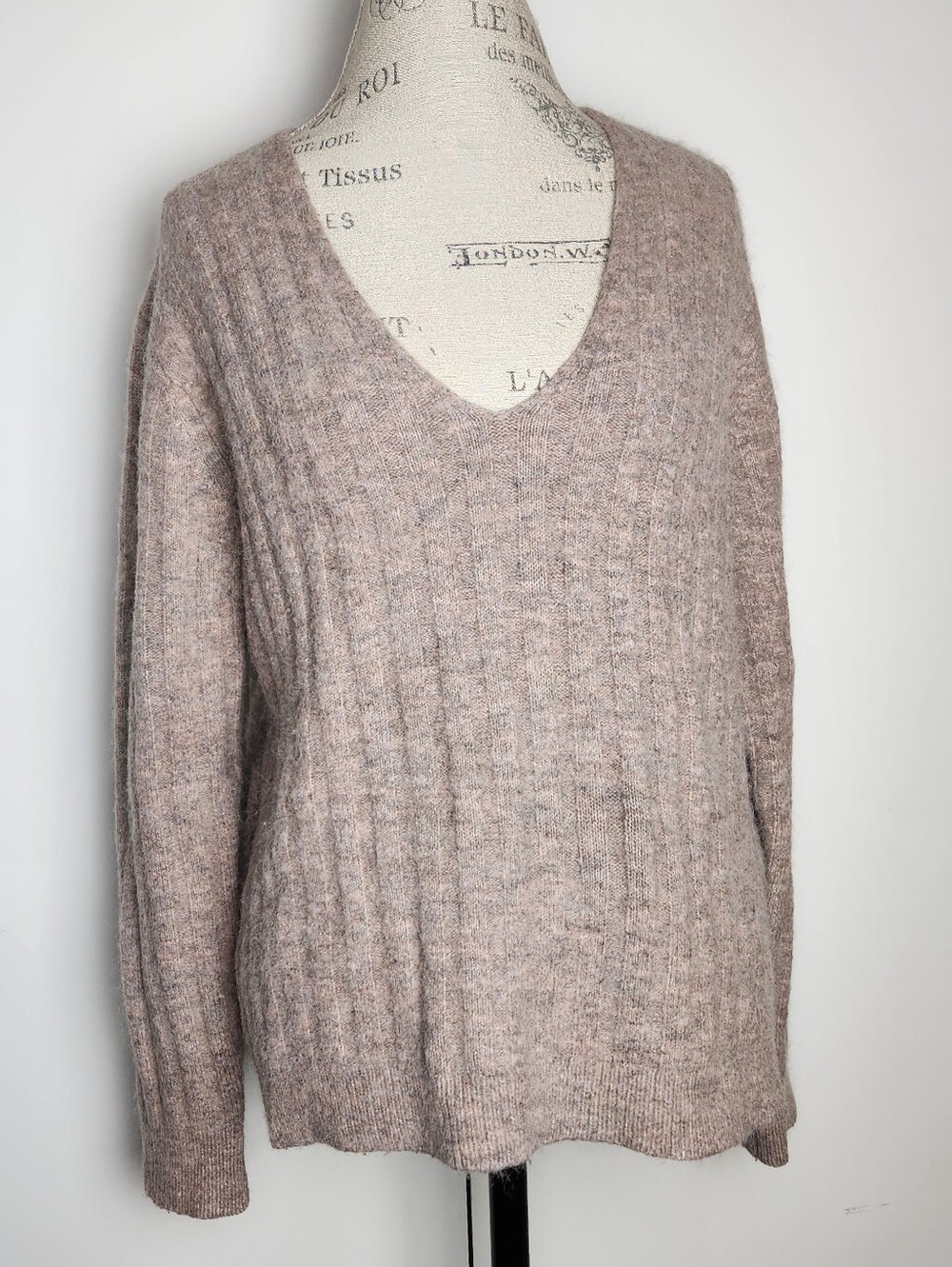 Aritzia Italian Wool Knit Sweater